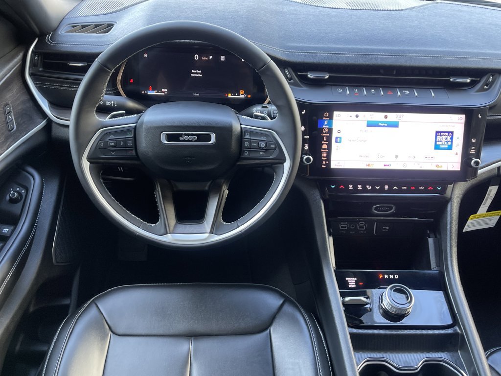 New 2026 Jeep Grand Cherokee Limited w/ Limited Altitude Package AWD/4WD image 21
