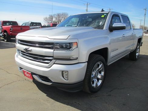 Used 2018 Chevrolet Silverado 1500 LTZ Z71 w/ LTZ Plus Package image 10