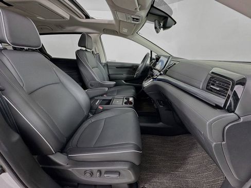 Used 2026 Honda Odyssey Elite image 39
