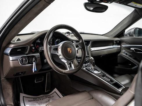 Used 2015 Porsche 911 Carrera 4S AWD/4WD image 4