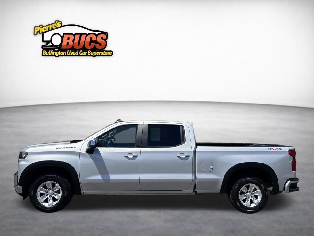 Used 2019 Chevrolet Silverado 1500 LT w/ Convenience Package AWD/4WD image 2