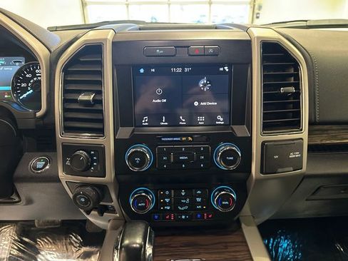 Used 2019 Ford F150 Lariat image 11