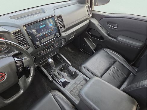 Used 2022 Nissan Frontier PRO-4X w/ Pro-4X Premium Package image 12