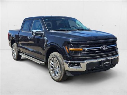 New 2025 Ford F150 XLT w/ Equipment Group 302A MID image 6