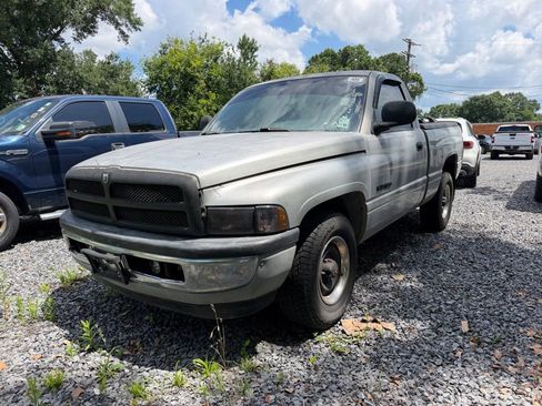 Used 1998 Dodge Ram 1500 Truck 2WD Regular Cab image 1