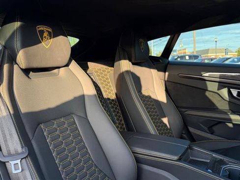 Used 2021 Lamborghini Urus AWD/4WD image 65