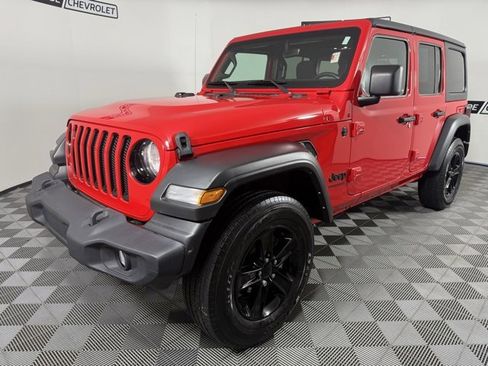Used 2022 Jeep Wrangler Unlimited Sport image 2