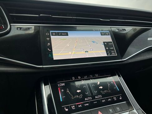 Used 2020 Audi Q8 Premium Plus w/ Premium Plus Package image 43