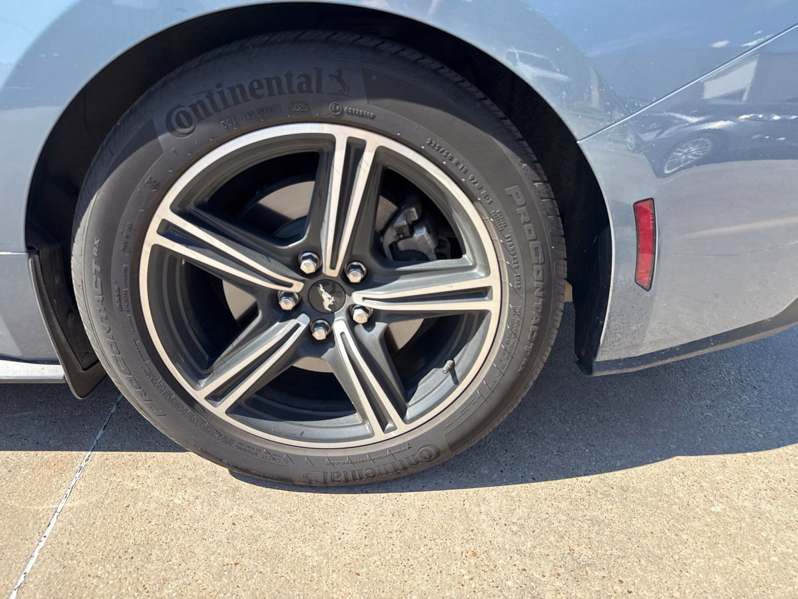Used 2025 Ford Mustang Coupe RWD image 9