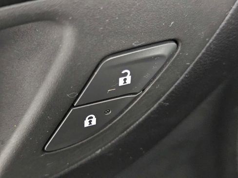 Used 2024 Chevrolet Equinox LS FWD image 26