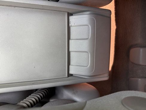 Used 2010 Honda CR-V LX image 28