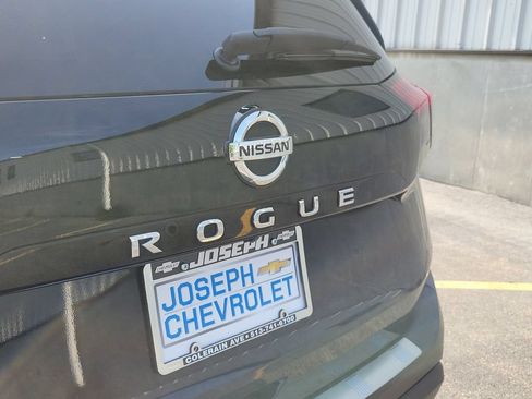 Used 2021 Nissan Rogue S FWD image 8