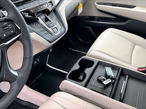 New 2026 Honda Odyssey EX-L image 7
