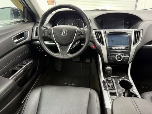 Used 2018 Acura TLX w/ Technology Package image 32