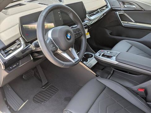 New 2026 BMW X2 xDrive28i w/ Technology Package AWD/4WD image 3