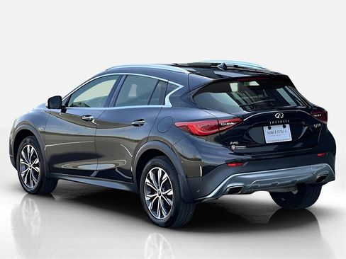 Used 2019 INFINITI QX30 Premium w/ Navigation Package image 5