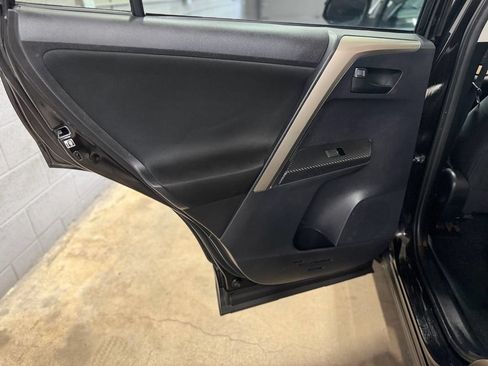Used 2013 Toyota RAV4 XLE AWD/4WD image 19