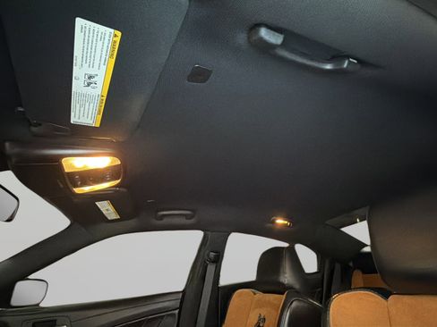 Used 2020 Dodge Charger Scat Pack image 32