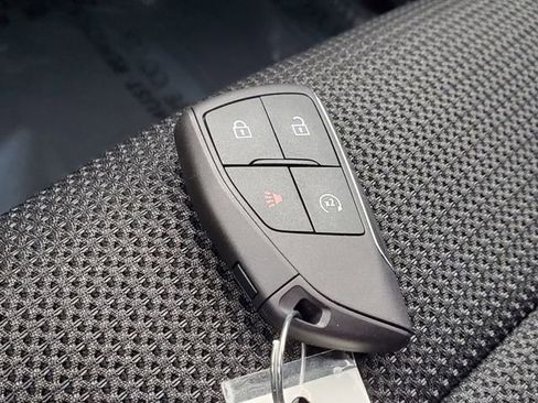 New 2025 GMC Canyon Elevation w/ Convenience Package image 22