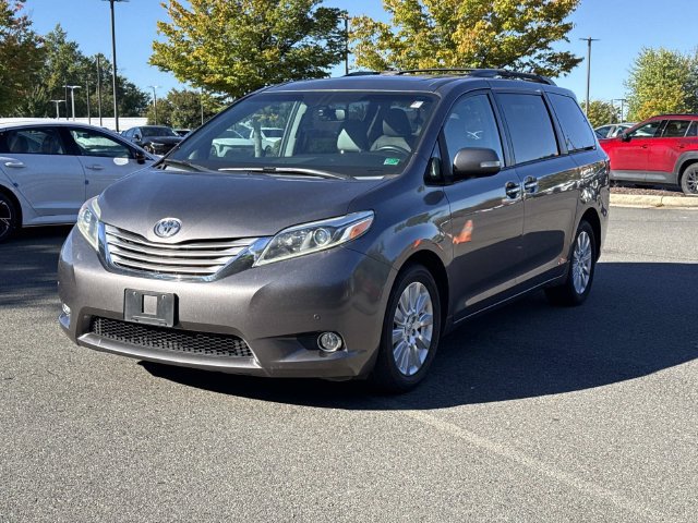 Used 2015 Toyota Sienna Limited Premium AWD/4WD image 5