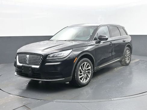 Used 2022 Lincoln Corsair AWD w/ Equipment Group 101A image 2