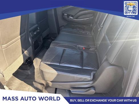 Used 2018 Chevrolet Suburban LT AWD/4WD image 6