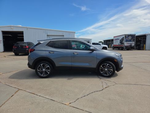 Used 2022 Buick Encore GX Select FWD image 4