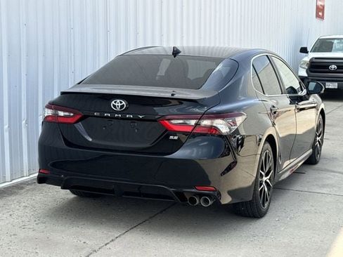 Used 2024 Toyota Camry SE FWD image 4