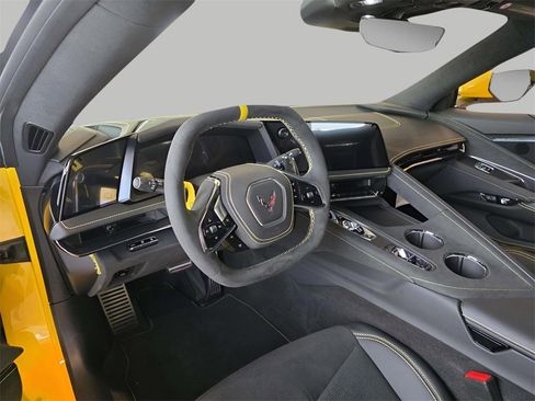 New 2026 Chevrolet Corvette Stingray Premium Cpe w/ Z51 Performance Package image 27