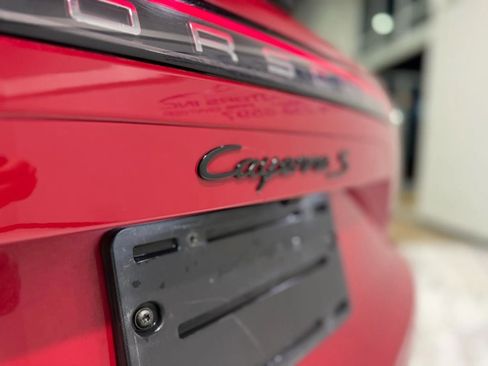 Used 2021 Porsche Cayenne S image 14