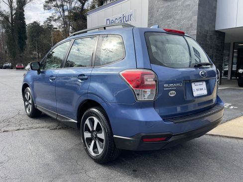 Used 2017 Subaru Forester 2.5i w/ Alloy Wheel Package image 3