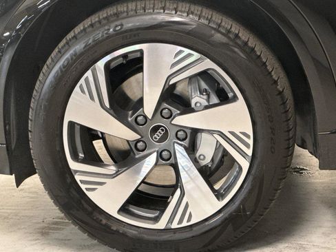 New 2025 Audi Q6 e-tron Premium Plus image 25