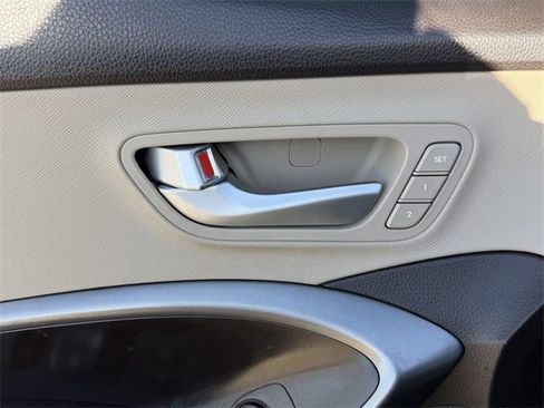 Used 2017 Hyundai Santa Fe Sport image 14