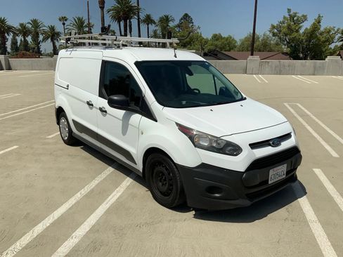 Used 2018 Ford Transit Connect XL FWD image 3