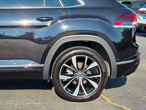 Certified 2025 Volkswagen Atlas Cross Sport SEL Premium R-Line AWD/4WD image 14