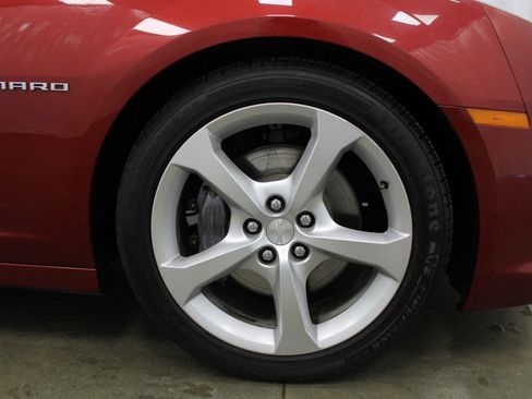 Used 2015 Chevrolet Camaro SS w/ Rear Vision Package image 4