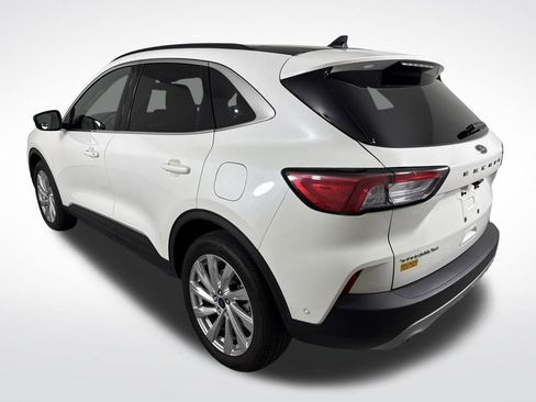 Used 2021 Ford Escape Titanium w/ Titanium Elite Package image 5