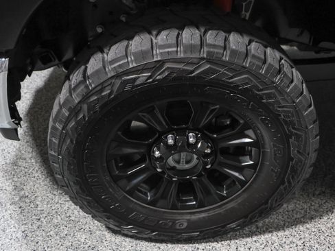 Used 2022 Ford F250 Lariat w/ Tremor Off-Road Package AWD/4WD image 11