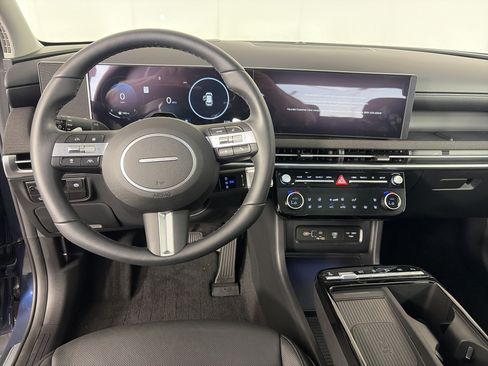 Used 2026 Hyundai Tucson Limited AWD/4WD image 3