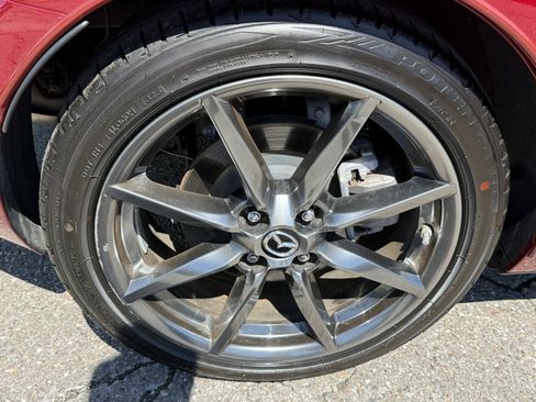 Used 2019 MAZDA MX-5 Miata RF Grand Touring RWD image 24