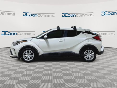 Used 2020 Toyota C-HR LE FWD image 5