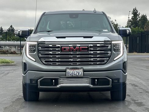 Used 2024 GMC Sierra 1500 Denali AWD/4WD image 9