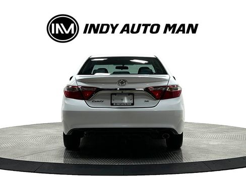 Used 2016 Toyota Camry SE FWD image 5