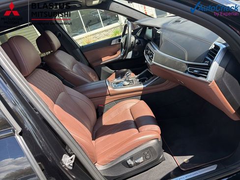 Used 2022 BMW ALPINA XB7 AWD/4WD image 55