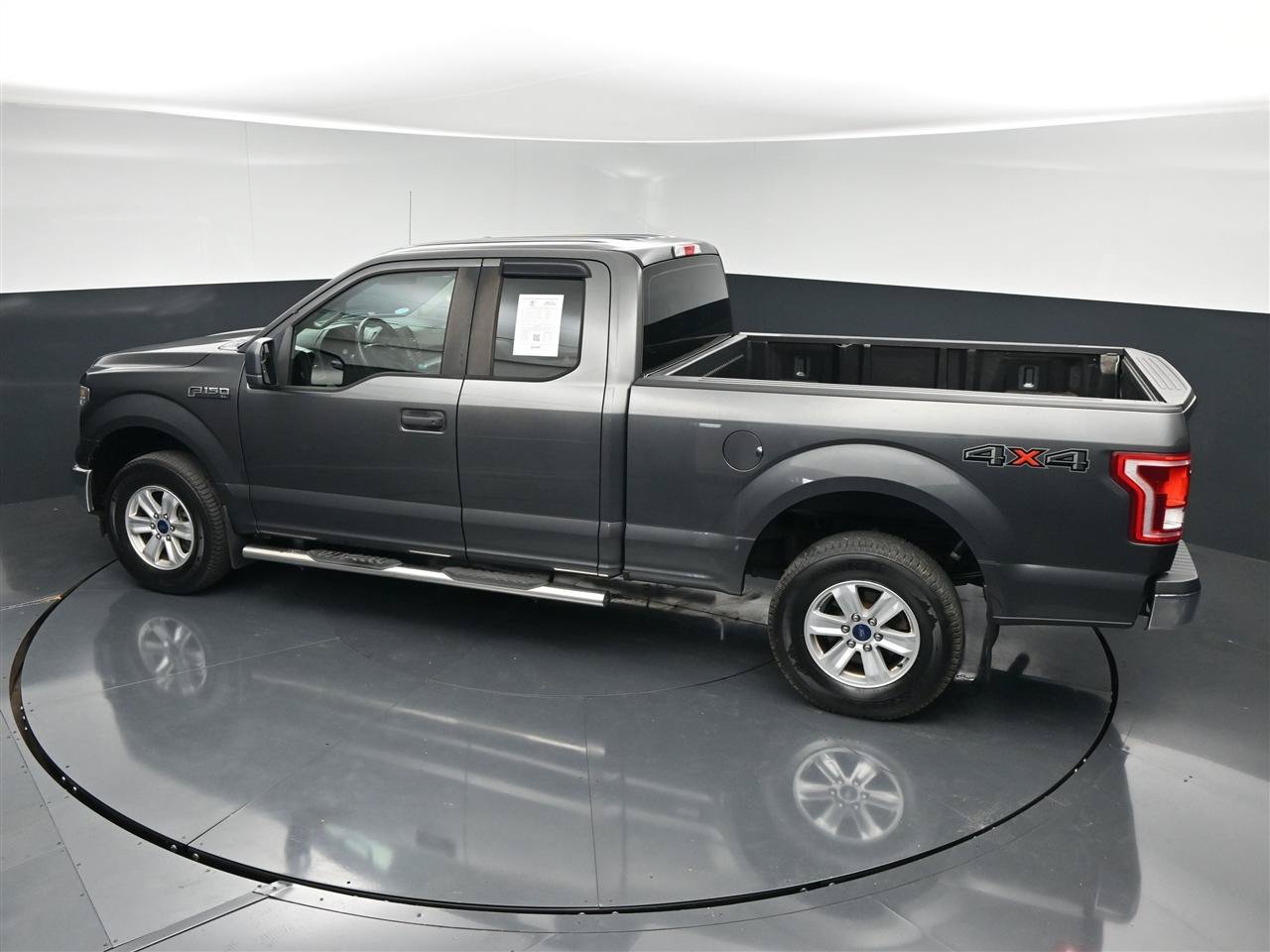 Used 2017 Ford F150 XL w/ Equipment Group 101A Mid AWD/4WD image 26