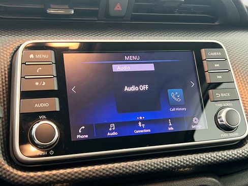 Used 2019 Nissan Kicks SV image 28