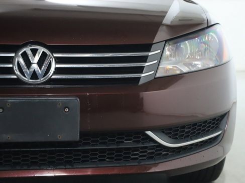 Used 2014 Volkswagen Passat 2.5 S image 7