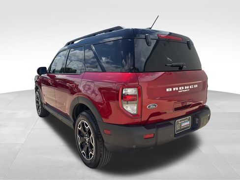 Used 2025 Ford Bronco Sport Outer Banks w/ Outer Banks Tech Package+ AWD/4WD image 7