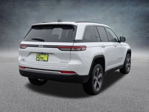 New 2026 Jeep Grand Cherokee Limited AWD/4WD image 3