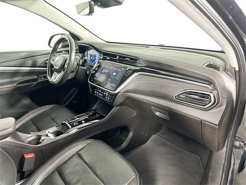 Used 2023 Chevrolet Bolt EUV Premier w/ Sun & Sound Package image 32
